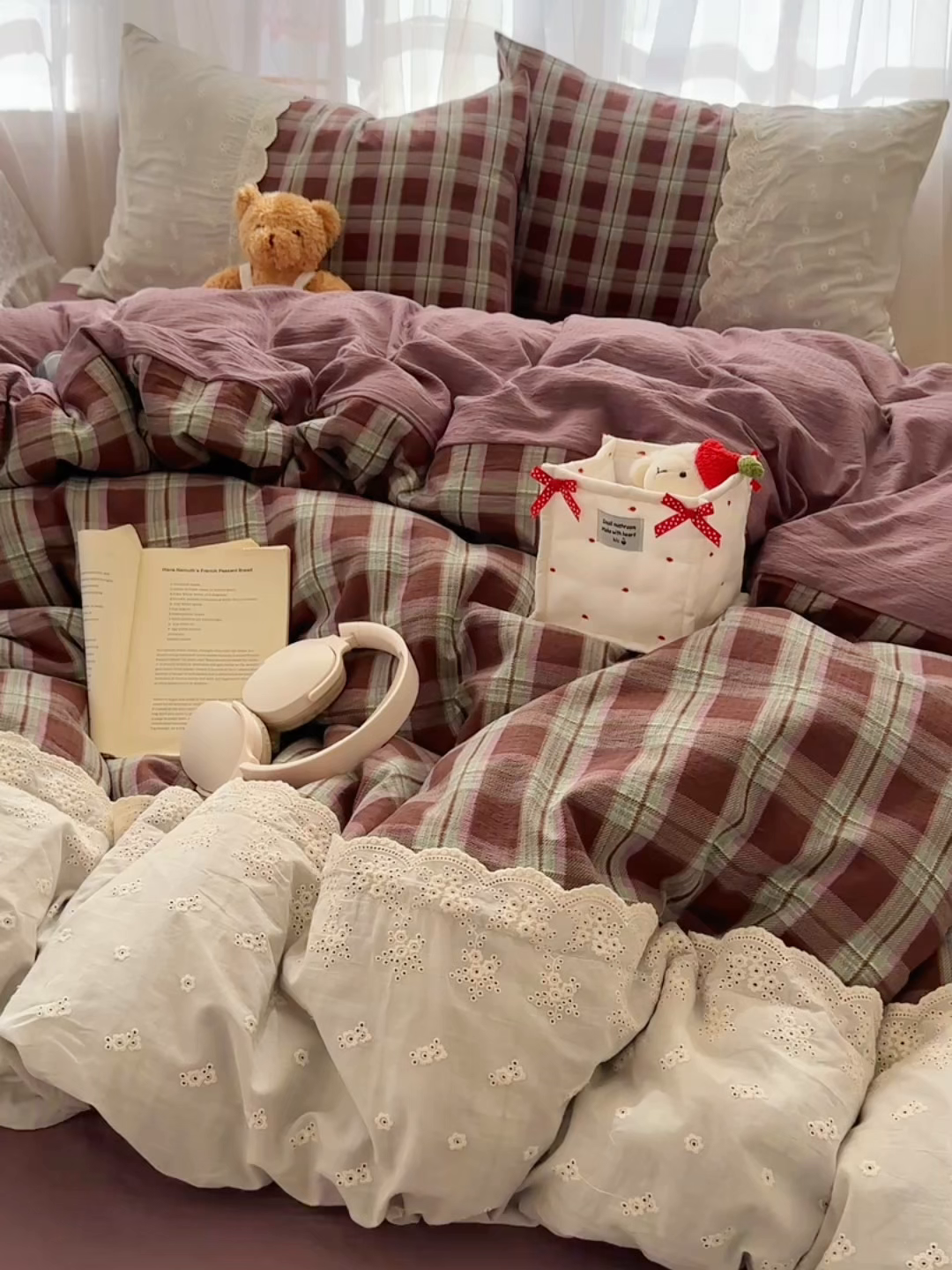 91家纺网 家纺一手货源 找家纺 顾里家纺 2025新款韩系ins复古蕾丝格纹套件四件套 星河漫野