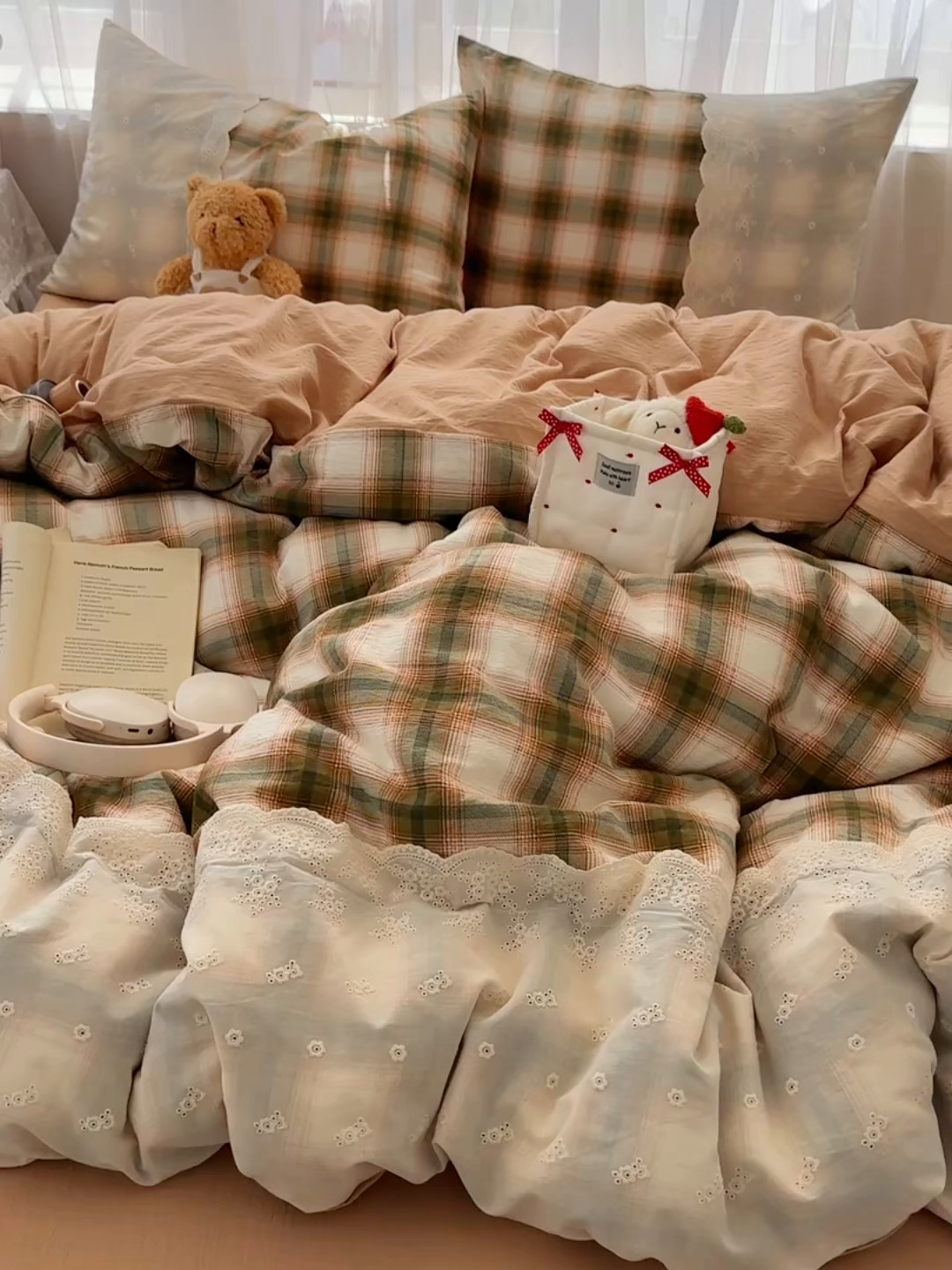 91家纺网 家纺一手货源 找家纺 顾里家纺 2025新款韩系ins复古蕾丝格纹套件四件套 梅果松饼