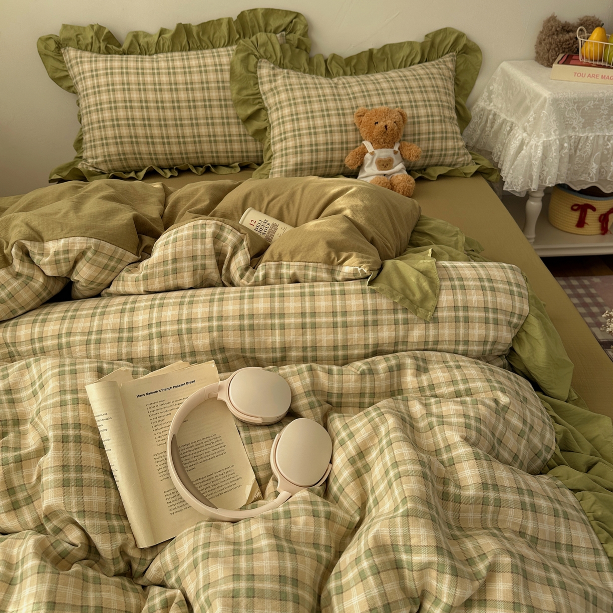 91家纺网 家纺一手货源 找家纺 顾里家纺 2025新款韩系ins复古大花边格纹套件四件套 浅草奶盖