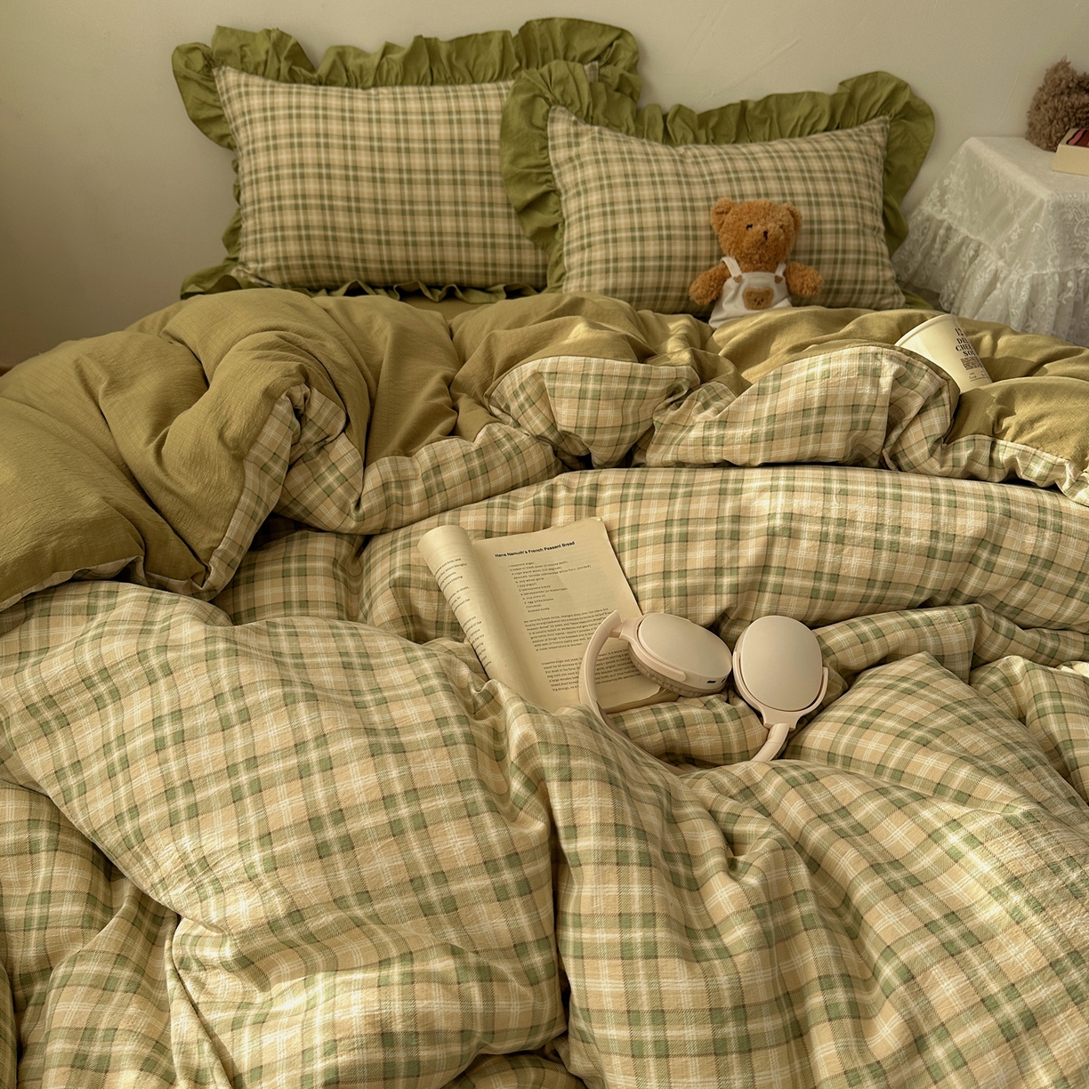 91家纺网 家纺一手货源 找家纺 顾里家纺 2025新款韩系ins复古大花边格纹套件四件套 浅草奶盖