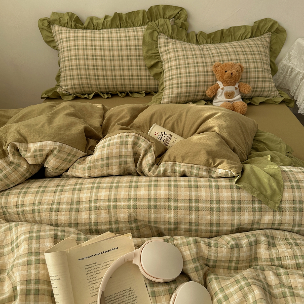 91家纺网 家纺一手货源 找家纺 顾里家纺 2025新款韩系ins复古大花边格纹套件四件套 浅草奶盖