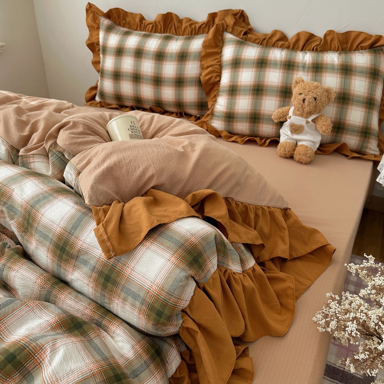 91家纺网 家纺一手货源 找家纺 顾里家纺 2025新款韩系ins复古大花边格纹套件四件套 梅果松饼