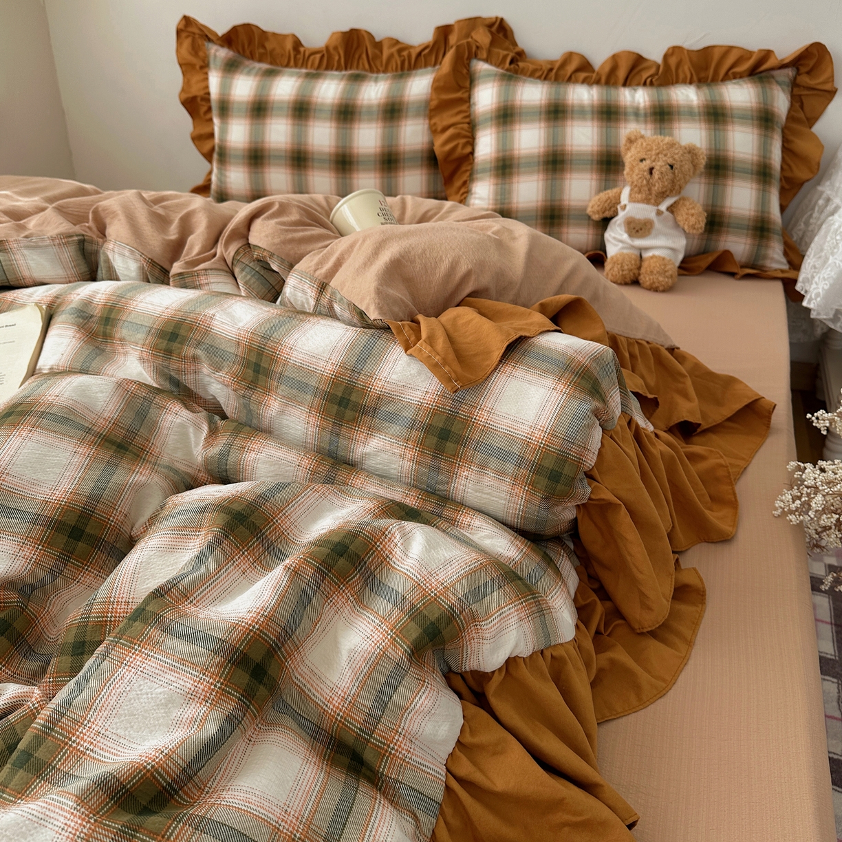 91家纺网 家纺一手货源 找家纺 顾里家纺 2025新款韩系ins复古大花边格纹套件四件套 梅果松饼