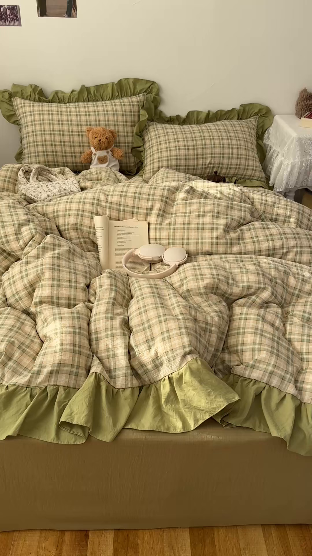 91家纺网 家纺一手货源 找家纺 顾里家纺 2025新款韩系ins复古大花边格纹套件四件套 浅草奶盖