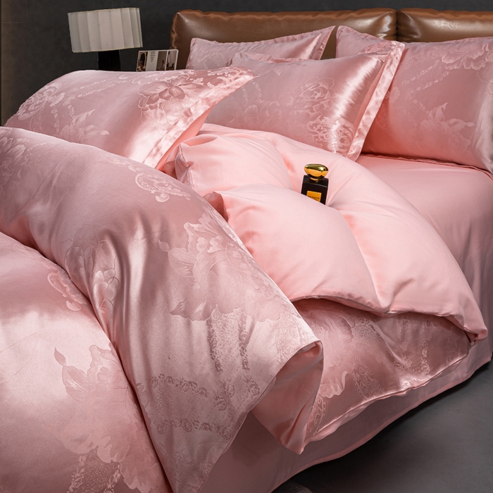 91家纺网 家纺一手货源 找家纺 红日子纺织品 2025新款简约贡缎提花四件套 花香娇媚