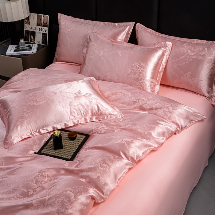 91家纺网 家纺一手货源 找家纺 红日子纺织品 2025新款简约贡缎提花四件套 花香娇媚