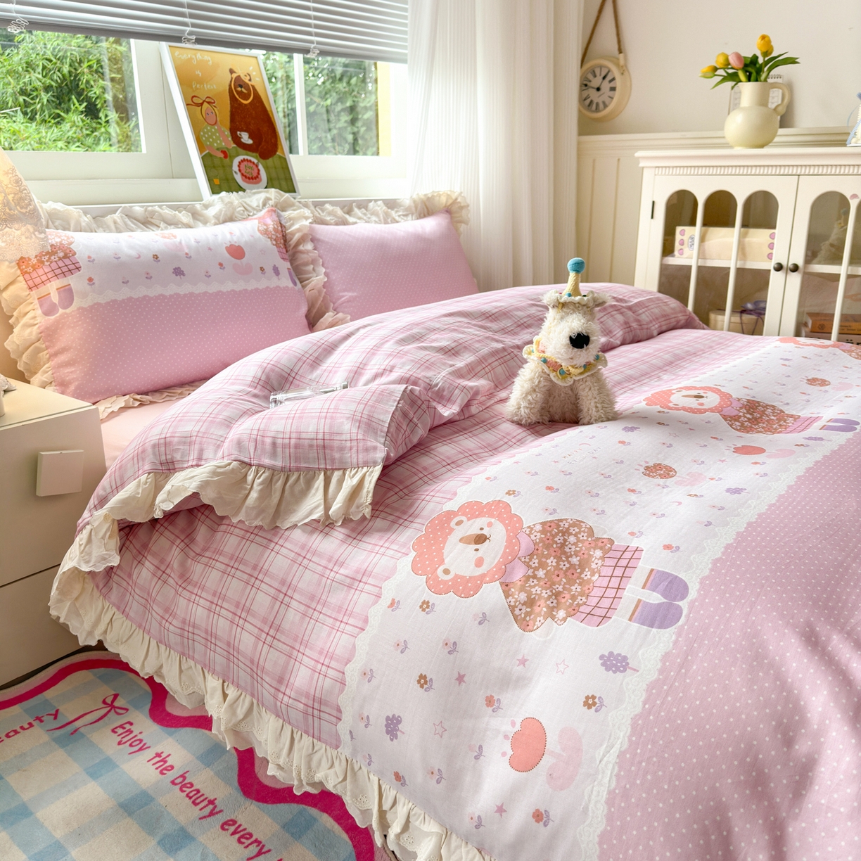 91家纺网 家纺一手货源 找家纺 淑女公社家纺 2025新款全棉双层纱四季款洛丽塔风格四件套 狮子小姐粉