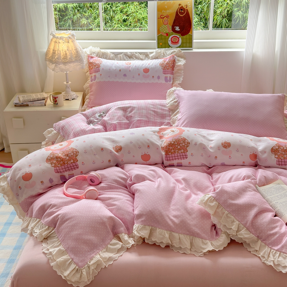 91家纺网 家纺一手货源 找家纺 淑女公社家纺 2025新款全棉双层纱四季款洛丽塔风格四件套 狮子小姐粉