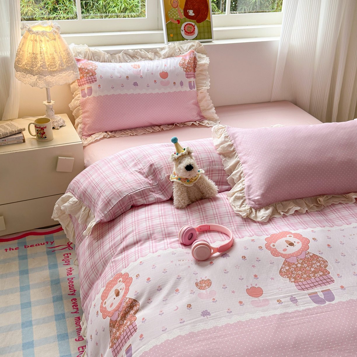 91家纺网 家纺一手货源 找家纺 淑女公社家纺 2025新款全棉双层纱四季款洛丽塔风格四件套 狮子小姐粉