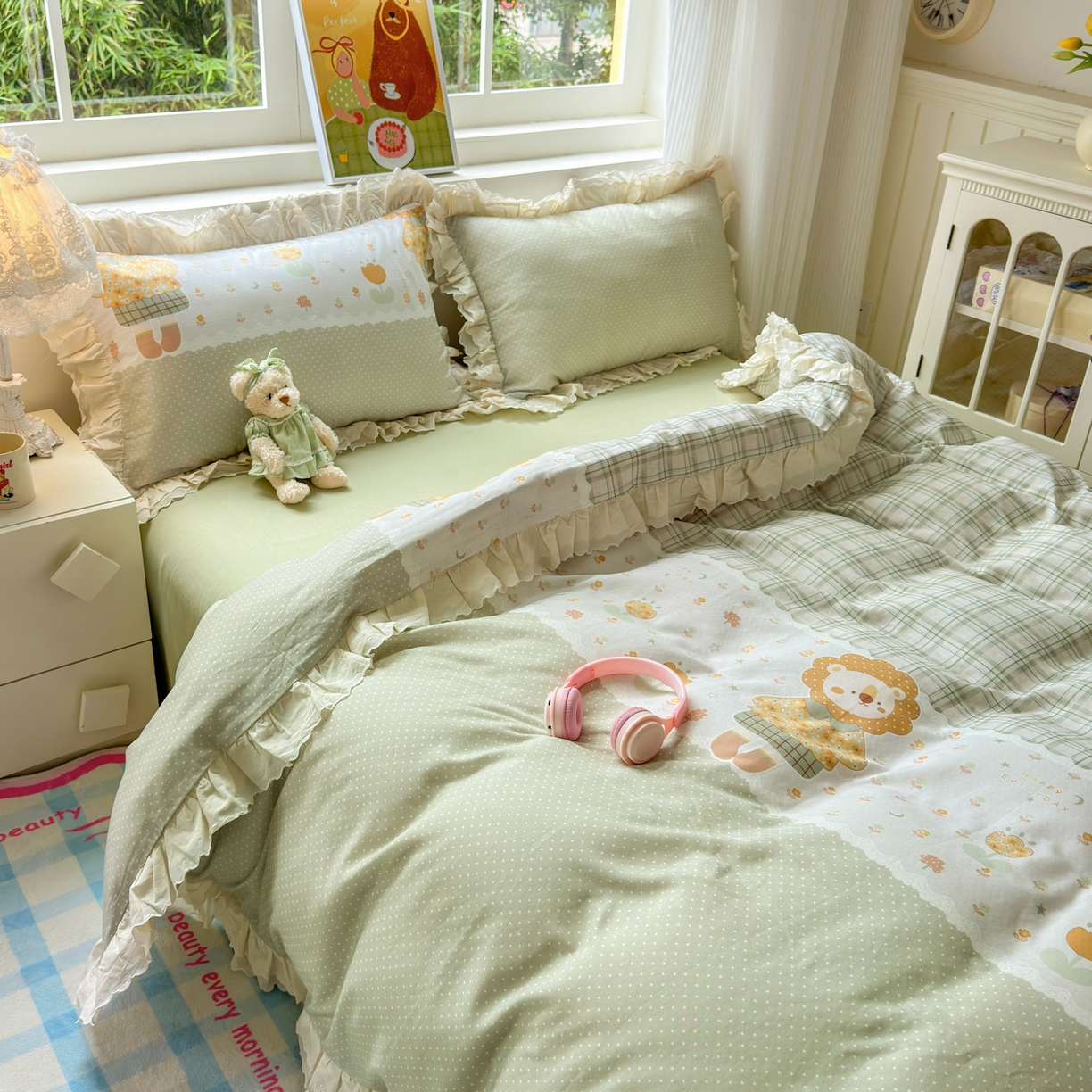 91家纺网 家纺一手货源 找家纺 淑女公社家纺 2025新款全棉双层纱四季款洛丽塔风格四件套 狮子小姐绿