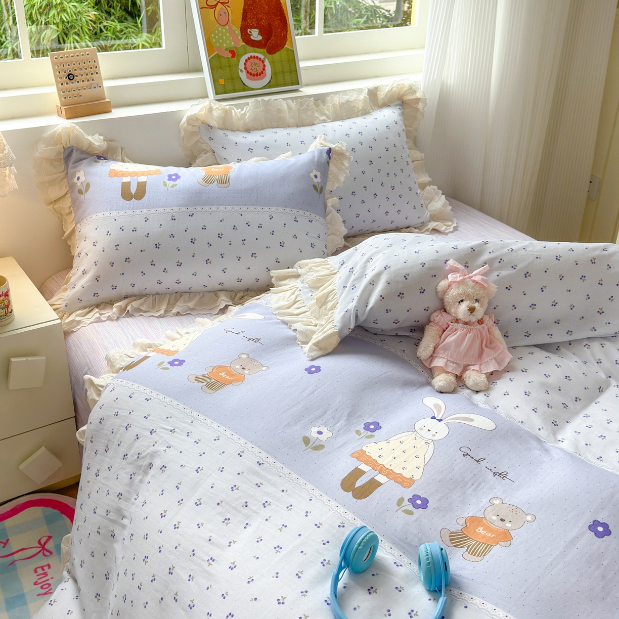 91家纺网 家纺一手货源 找家纺 淑女公社家纺 2025新款全棉双层纱四季款洛丽塔风格四件套 兔小姐和小熊紫