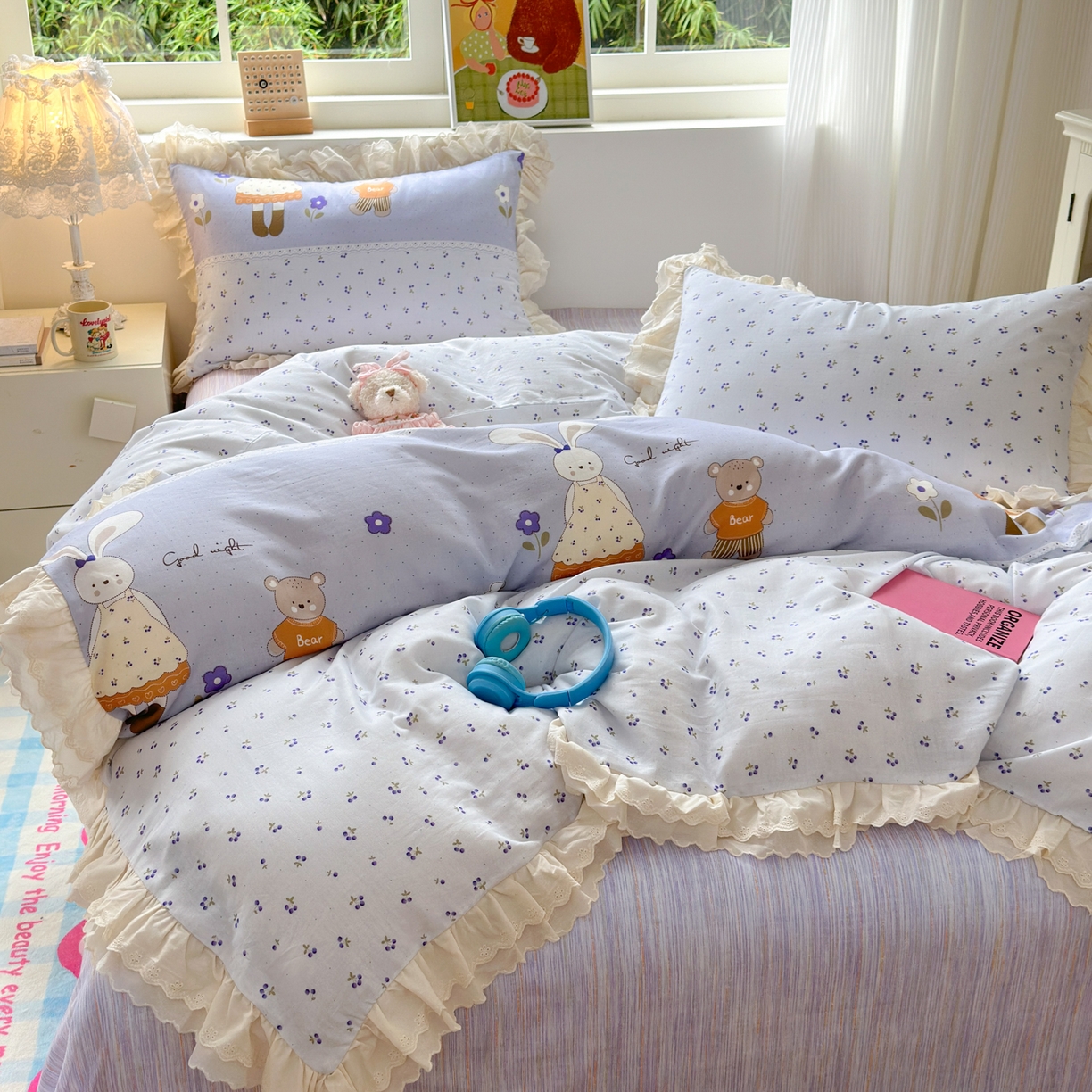 91家纺网 家纺一手货源 找家纺 淑女公社家纺 2025新款全棉双层纱四季款洛丽塔风格四件套 兔小姐和小熊紫