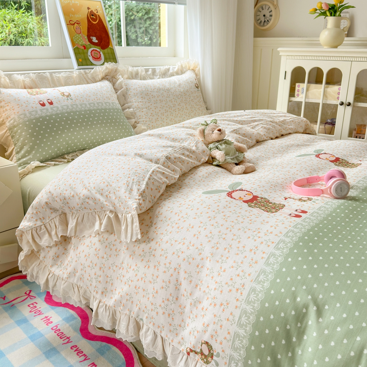 91家纺网 家纺一手货源 找家纺 淑女公社家纺 2025新款全棉双层纱四季款洛丽塔风格四件套 兔小姐和小鸭绿