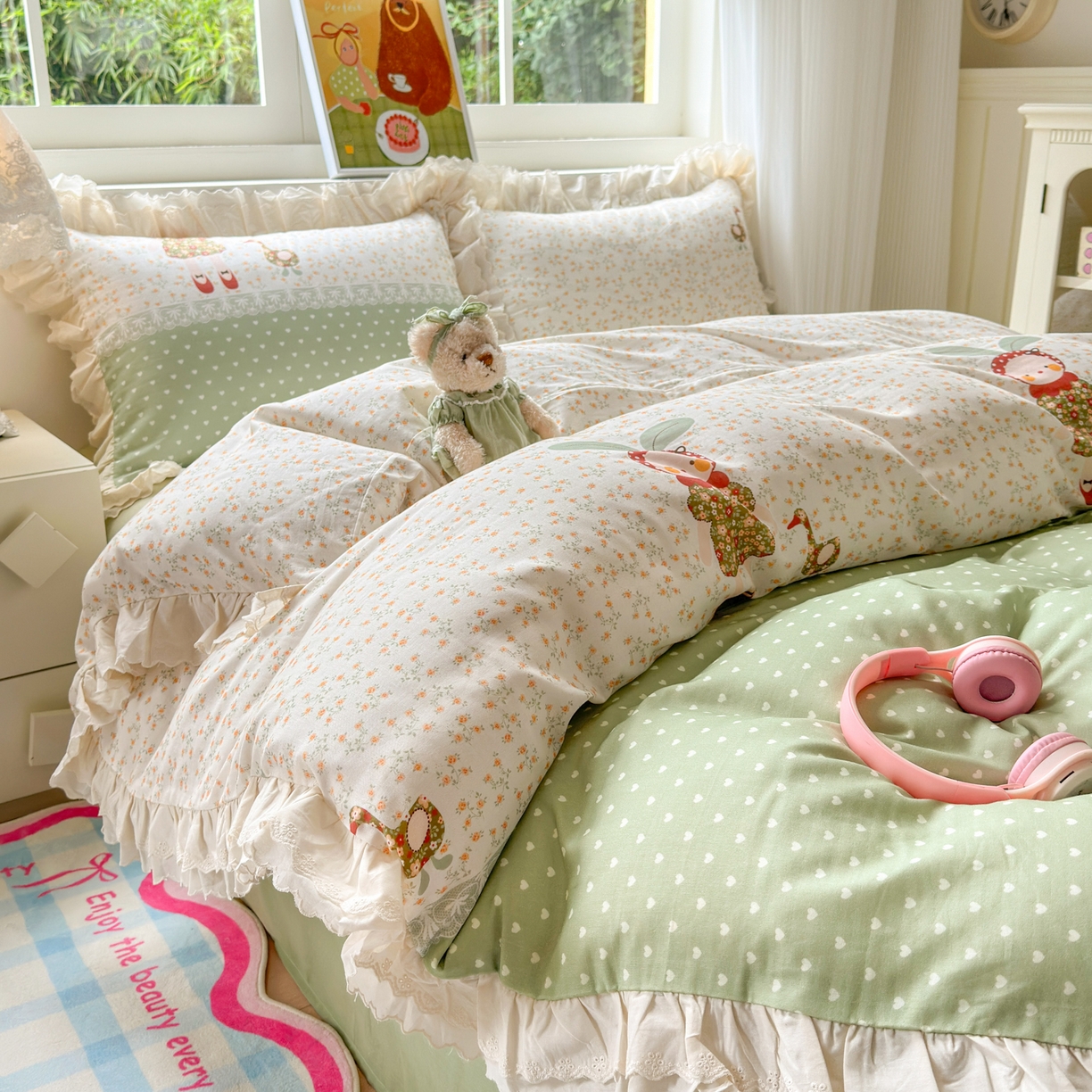 91家纺网 家纺一手货源 找家纺 淑女公社家纺 2025新款全棉双层纱四季款洛丽塔风格四件套 兔小姐和小鸭绿