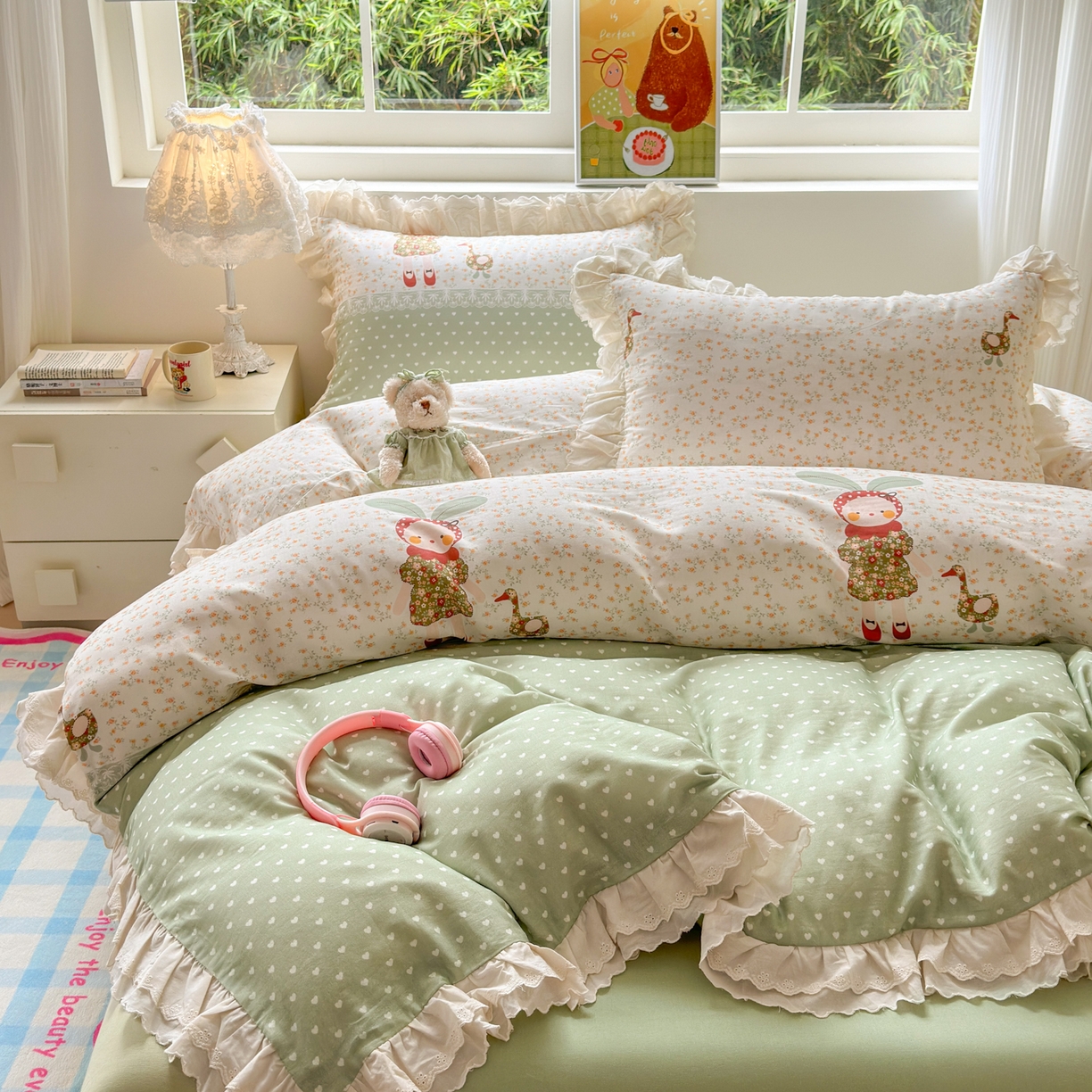 91家纺网 家纺一手货源 找家纺 淑女公社家纺 2025新款全棉双层纱四季款洛丽塔风格四件套 兔小姐和小鸭绿