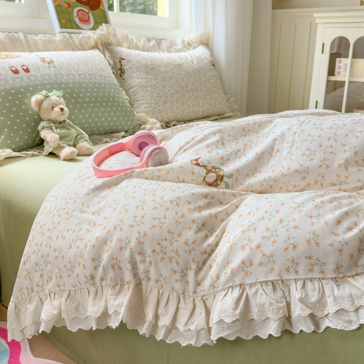 91家纺网 家纺一手货源 找家纺 淑女公社家纺 2025新款全棉双层纱四季款洛丽塔风格四件套 兔小姐和小鸭绿