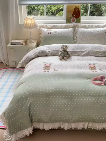 91家纺网 家纺一手货源 找家纺 淑女公社家纺 2025新款全棉双层纱四季款洛丽塔风格四件套 兔小姐和小鸭绿