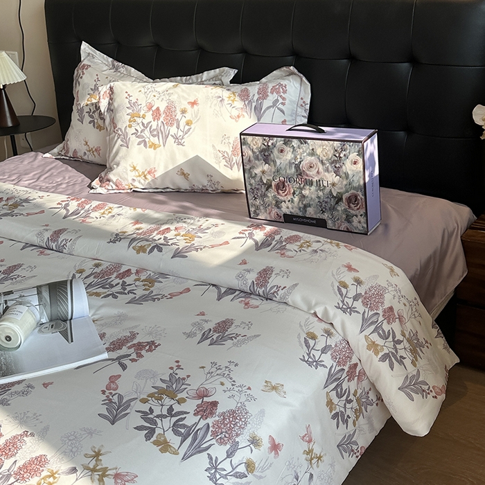 91家纺网 家纺一手货源 找家纺 （总）美丽坊 2025新款天丝锦缎数码印花四件套（配高档礼盒）