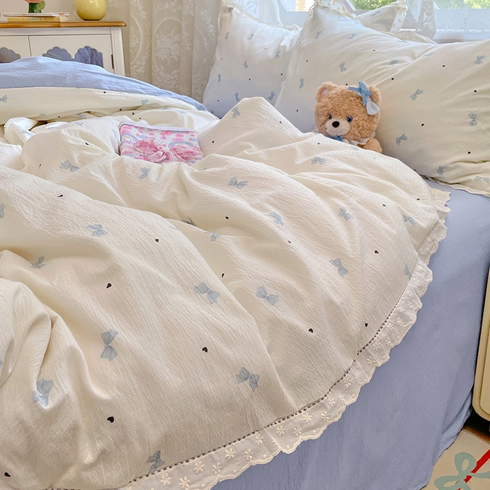 91家纺网 家纺一手货源 找家纺 优佳优品 2025新款A类云感木棉皱皱双层纱全棉镂空花边四件套（提供买家秀） 蝴蝶蓝