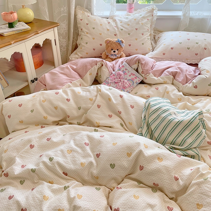 91家纺网 家纺一手货源 找家纺 优佳优品 2025新款A类云感木棉皱皱双层纱全棉镂空花边四件套（提供买家秀） 砰然心动