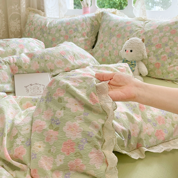 91家纺网 家纺一手货源 找家纺 优佳优品 2025新款A类云感木棉皱皱双层纱全棉镂空花边四件套（提供买家秀） 薄荷之夏