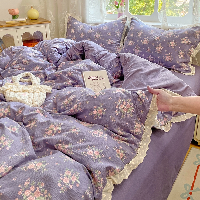 91家纺网 家纺一手货源 找家纺 优佳优品 2025新款A类云感木棉皱皱双层纱全棉镂空花边四件套（提供买家秀） 紫藤花语