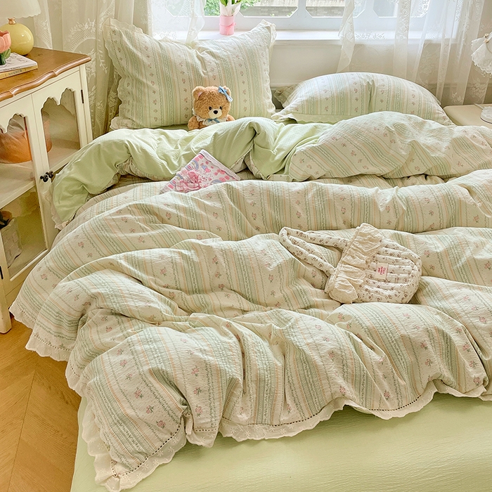 91家纺网 家纺一手货源 找家纺 优佳优品 2025新款A类云感木棉皱皱双层纱全棉镂空花边四件套（提供买家秀） 君心莫莉