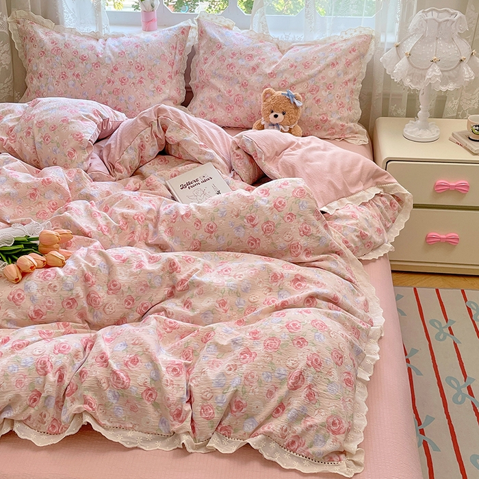 91家纺网 家纺一手货源 找家纺 优佳优品 2025新款A类云感木棉皱皱双层纱全棉镂空花边四件套（提供买家秀） 戴安娜玫瑰