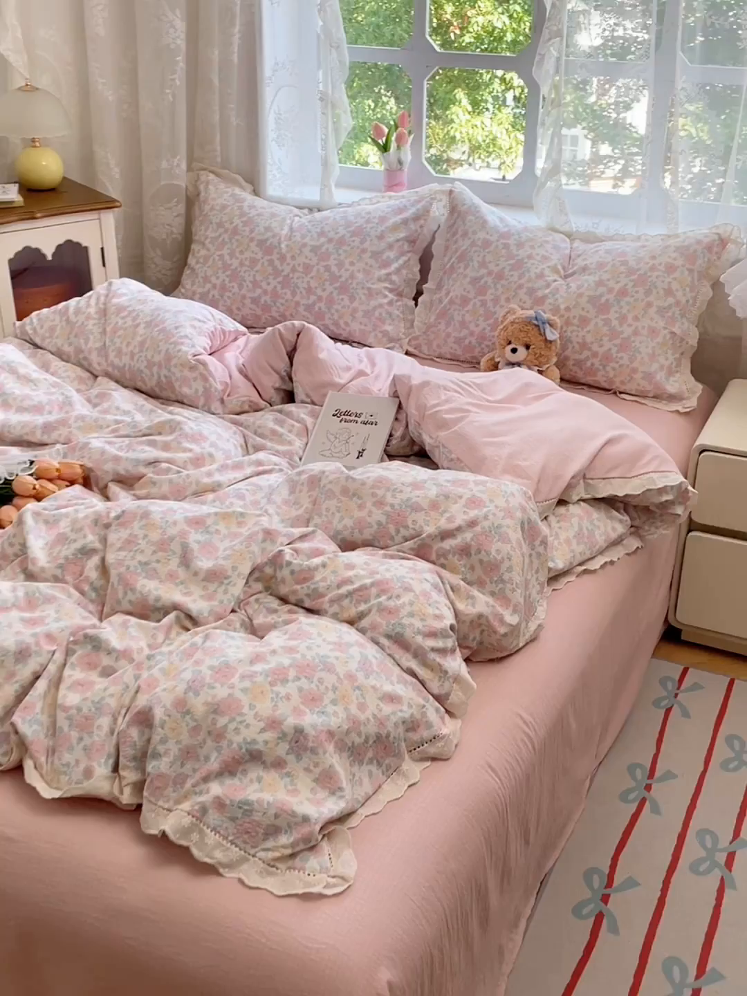 91家纺网 家纺一手货源 找家纺 优佳优品 2025新款A类云感木棉皱皱双层纱全棉镂空花边四件套（提供买家秀） 粉黛蔷薇