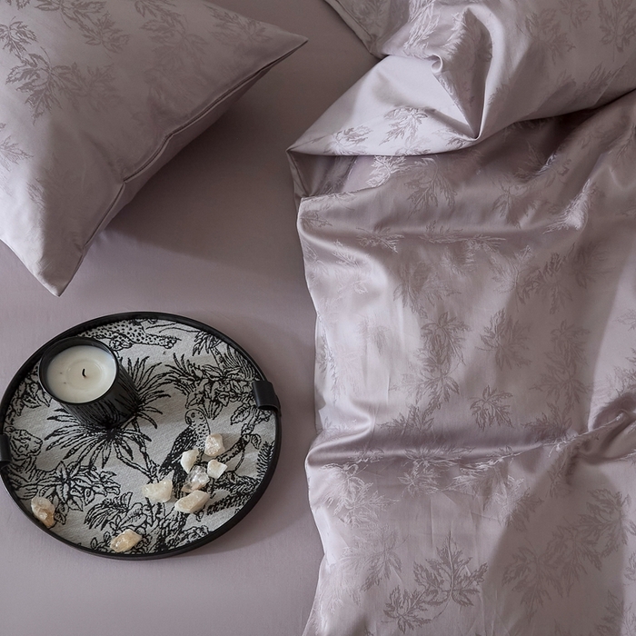 91家纺网 家纺一手货源 找家纺 ONE TWO ONE 121 2025秋冬季新款提花高端贡缎高支高密提花四件套-枫染秋序【券后不得低于228/318/338元】 枫染秋序-烟紫