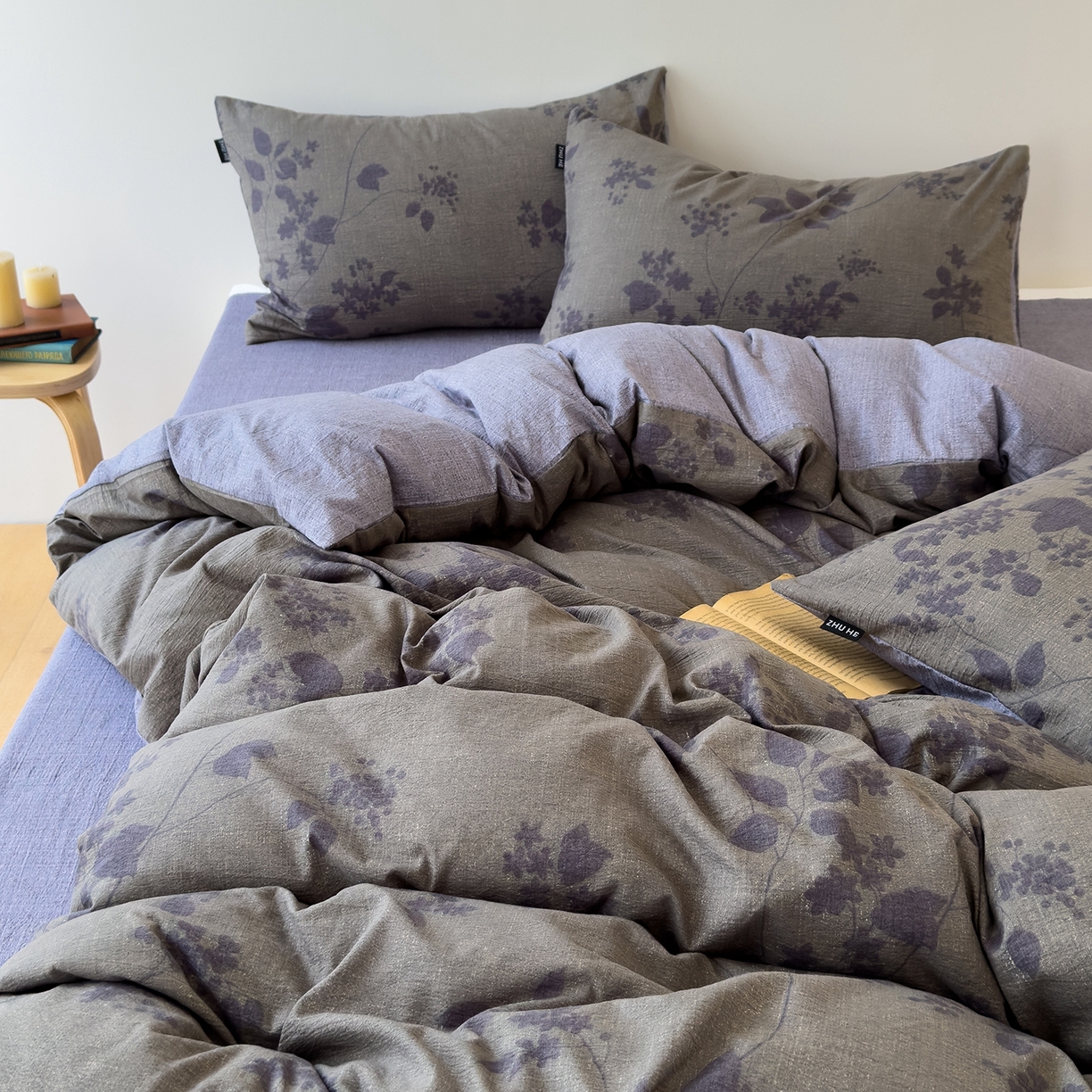 91家纺网 家纺一手货源 找家纺 竹合家纺 2025秋冬新品爆款加厚高克重复古风皱皱印花四件套 颂青时