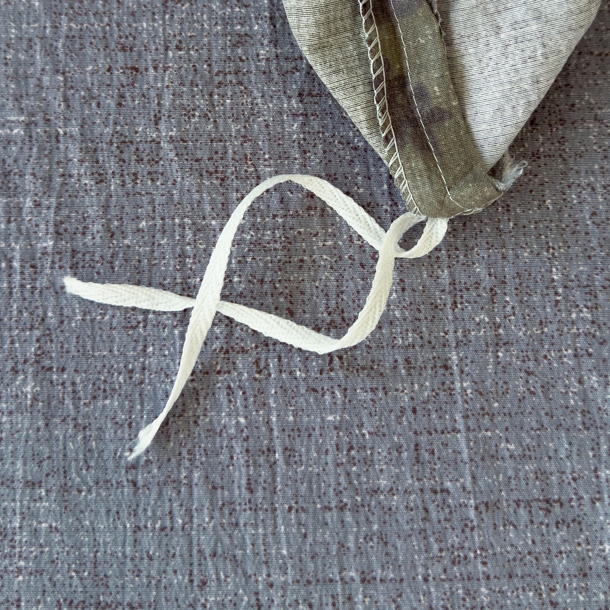 91家纺网 家纺一手货源 找家纺 竹合家纺 2025秋冬新品爆款加厚高克重复古风皱皱印花四件套 颂青时