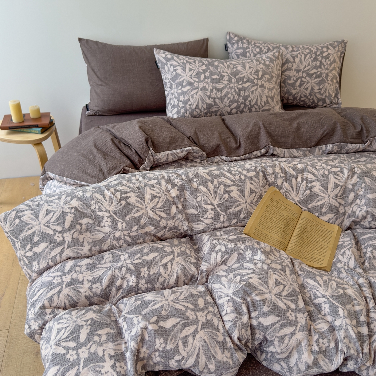 91家纺网 家纺一手货源 找家纺 竹合家纺 2025秋冬新品爆款加厚高克重复古风皱皱印花四件套 苍梧