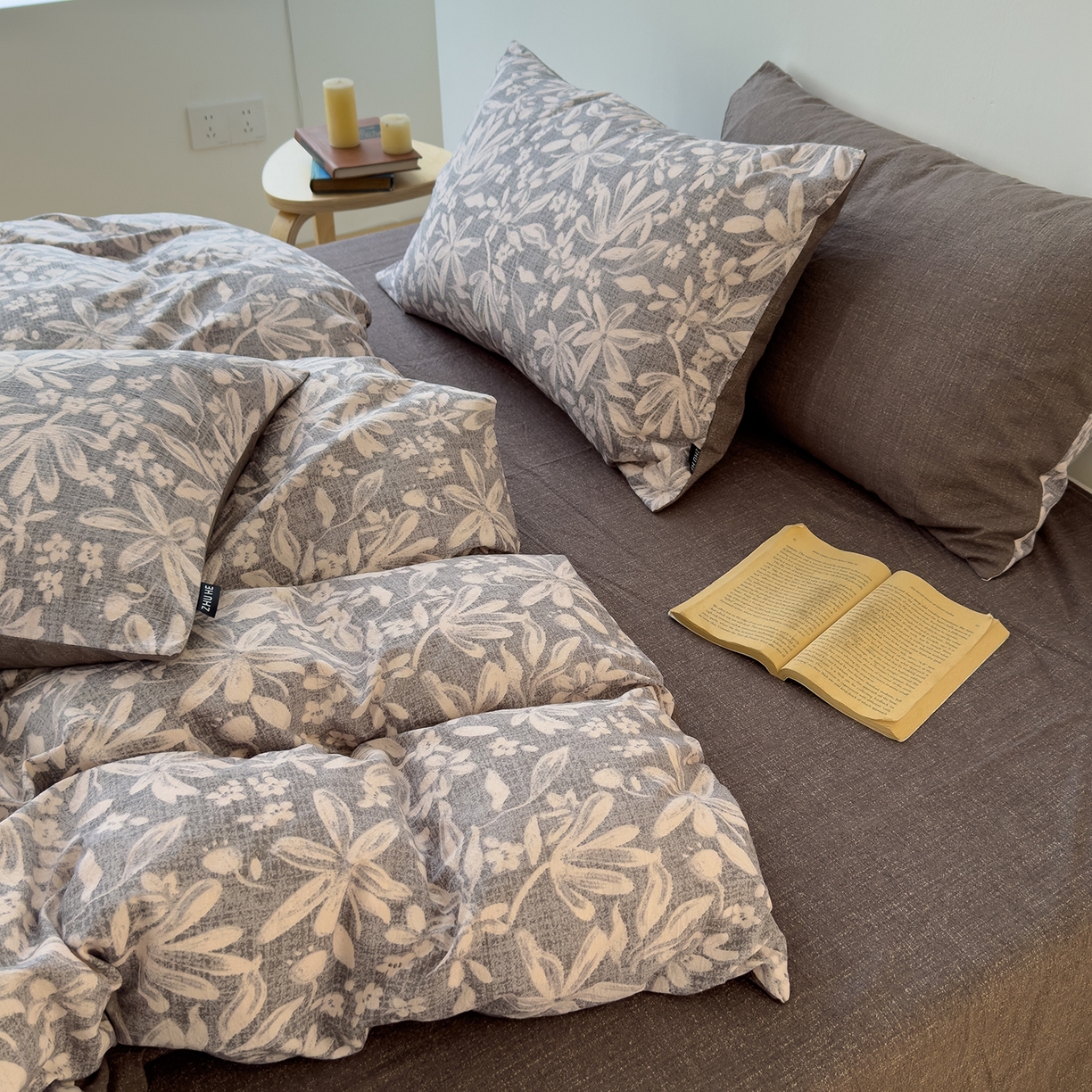 91家纺网 家纺一手货源 找家纺 竹合家纺 2025秋冬新品爆款加厚高克重复古风皱皱印花四件套 苍梧