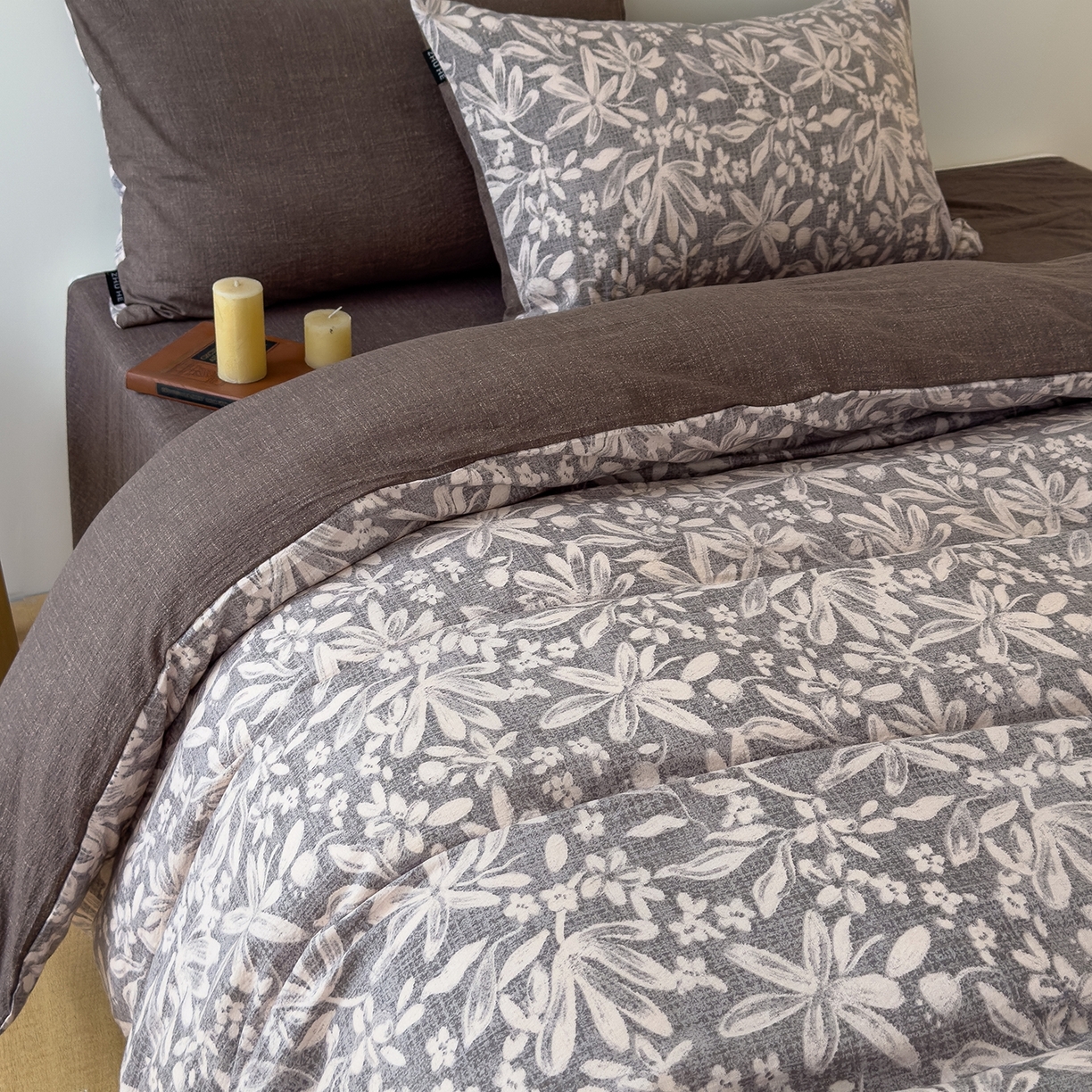 91家纺网 家纺一手货源 找家纺 竹合家纺 2025秋冬新品爆款加厚高克重复古风皱皱印花四件套 苍梧