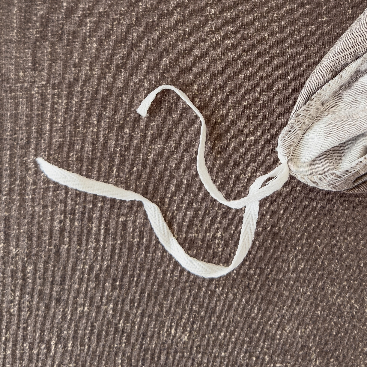 91家纺网 家纺一手货源 找家纺 竹合家纺 2025秋冬新品爆款加厚高克重复古风皱皱印花四件套 风木瑾-咖