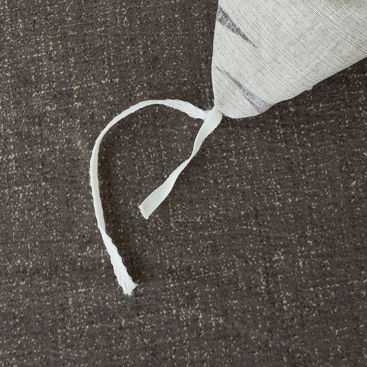 91家纺网 家纺一手货源 找家纺 竹合家纺 2025秋冬新品爆款加厚高克重复古风皱皱印花四件套 玉茗