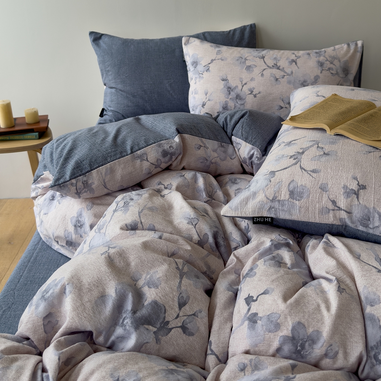 91家纺网 家纺一手货源 找家纺 竹合家纺 2025秋冬新品爆款加厚高克重复古风皱皱印花四件套 慕雪-灰