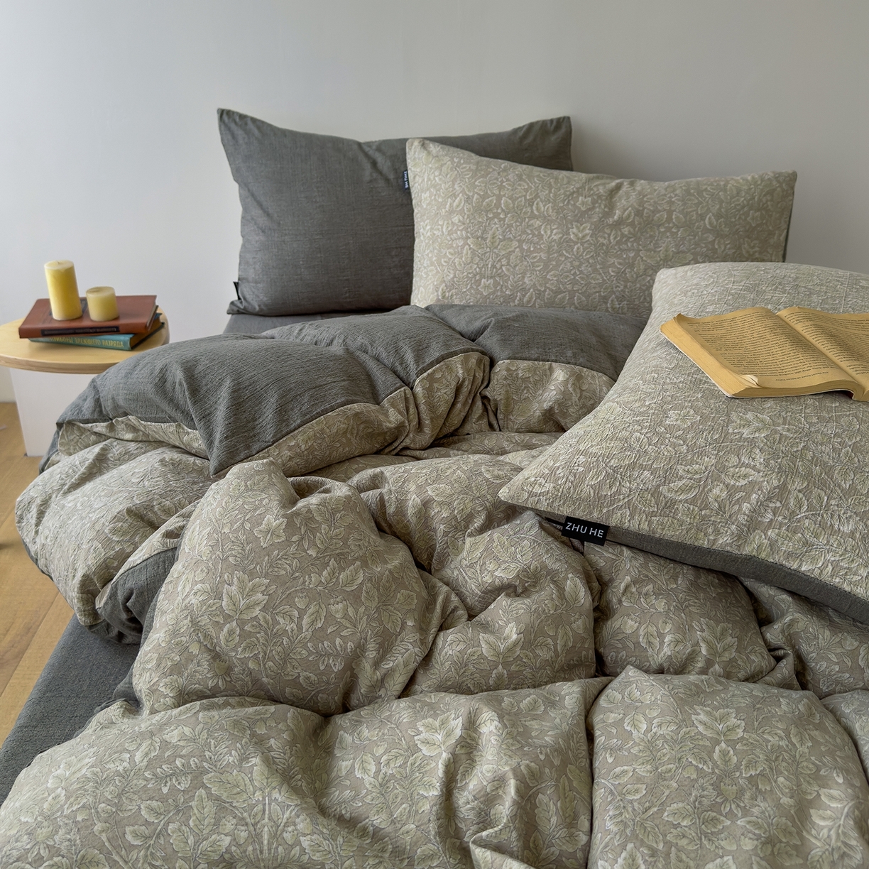 91家纺网 家纺一手货源 找家纺 竹合家纺 2025秋冬新品爆款加厚高克重复古风皱皱印花四件套 古奈-绿