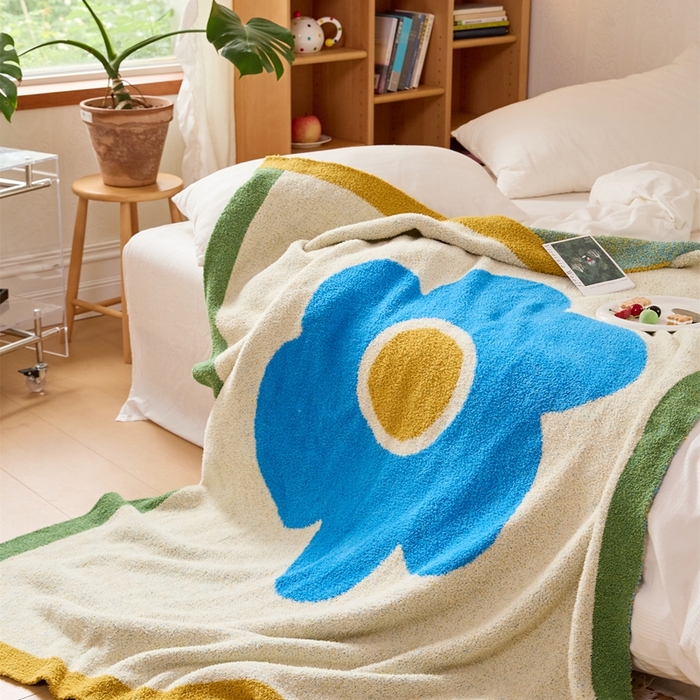 91家纺网 家纺一手货源 找家纺 暖绵绵家纺 2025新款亲肤舒适半边绒盖毯毛毯-泽菲林（最低零售价：173元） 泽菲林-蓝色