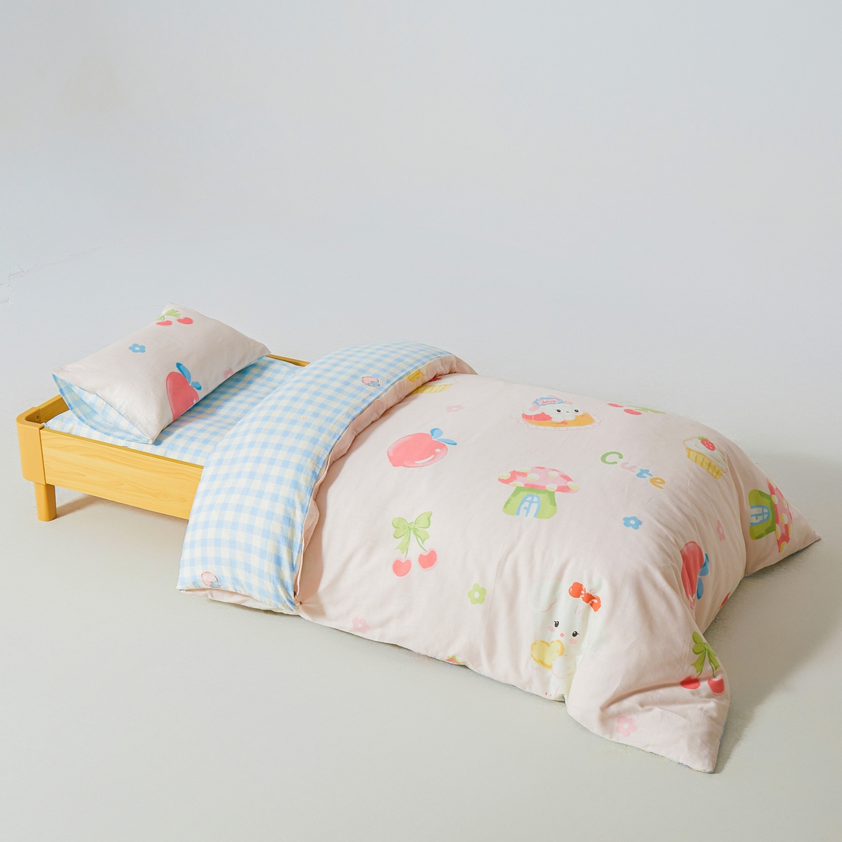 91家纺网 家纺一手货源 找家纺 西域种棉人·千百笠 2025新款100%全棉幼儿园被子三件套被套纯棉儿童六件套宝宝入园专用被套被褥含芯七件套 美味甜心