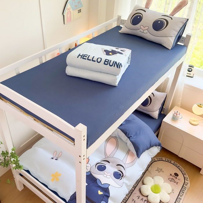 91家纺网 家纺一手货源 找家纺 海岛哥哥 2025新款开学季亲肤舒适超柔云朵棉四件套-学生款大耳朵系列 大耳朵-兔子警长