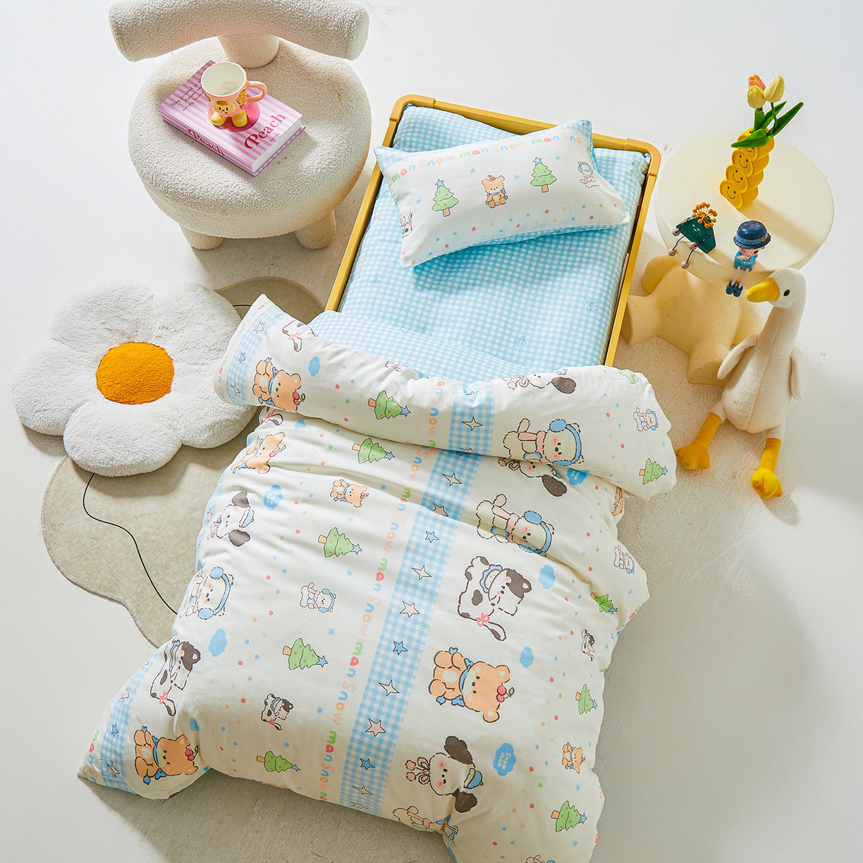 91家纺网 家纺一手货源 找家纺 西域种棉人·千百笠 2025新款100%全棉幼儿园被子三件套被套纯棉儿童六件套宝宝入园专用被套被褥含芯七件套 圣诞派对