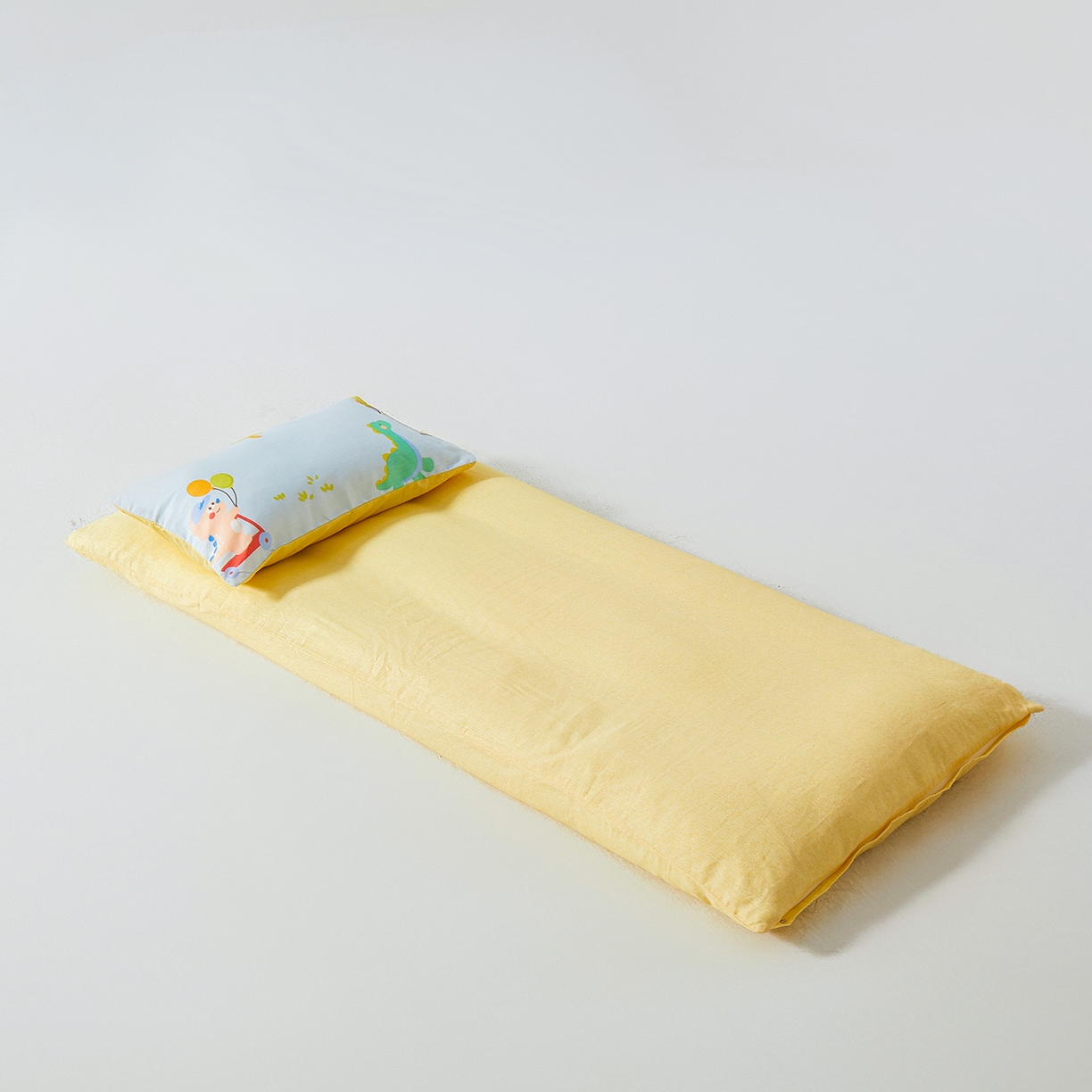 91家纺网 家纺一手货源 找家纺 西域种棉人·千百笠 2025新款100%全棉幼儿园被子三件套被套纯棉儿童六件套宝宝入园专用被套被褥含芯七件套 淘气恐龙