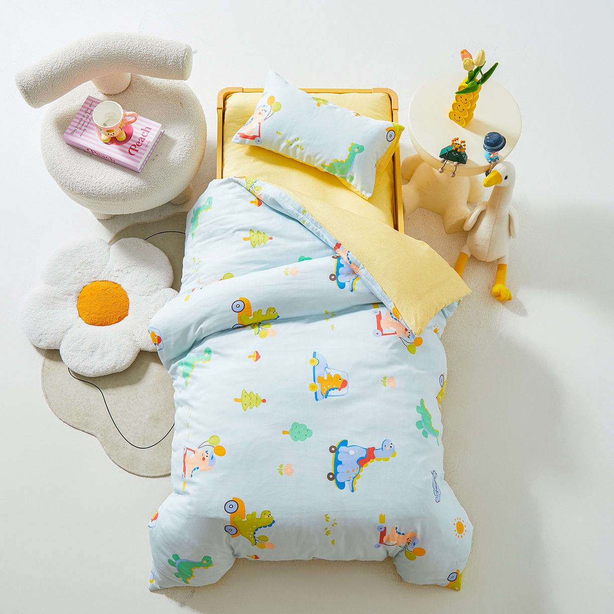 91家纺网 家纺一手货源 找家纺 西域种棉人·千百笠 2025新款100%全棉幼儿园被子三件套被套纯棉儿童六件套宝宝入园专用被套被褥含芯七件套 淘气恐龙