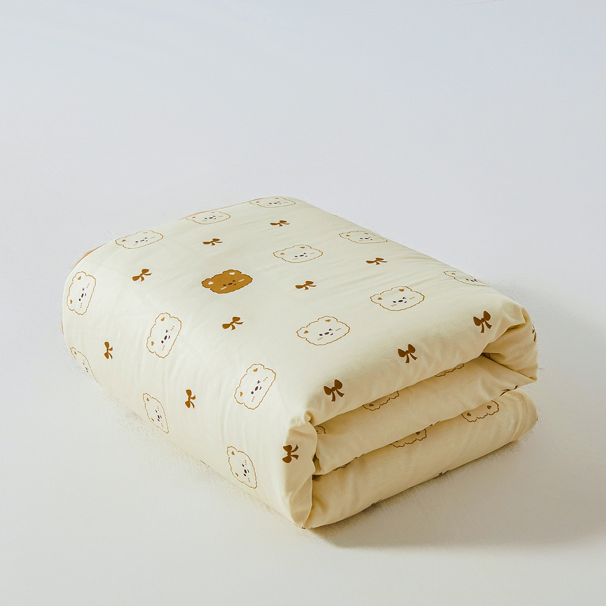 91家纺网 家纺一手货源 找家纺 西域种棉人·千百笠 2025新款100%全棉幼儿园被子三件套被套纯棉儿童六件套宝宝入园专用被套被褥含芯七件套 熊仔宝贝