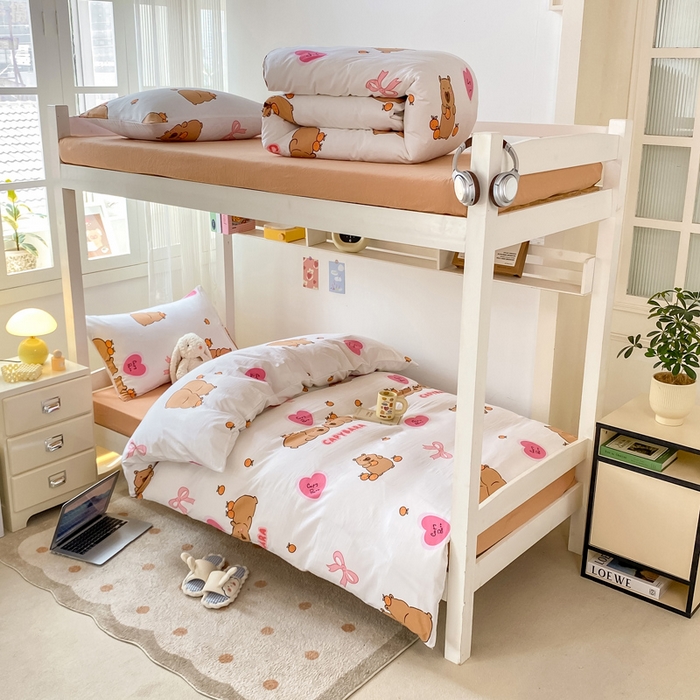 91家纺网 家纺一手货源 找家纺 芷凡家纺 2025新款水洗棉双层纱学生三件套四件套学生宿舍上下铺三件套 萌熊