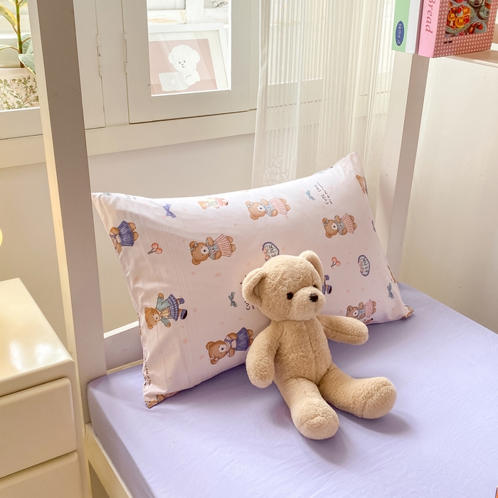 91家纺网 家纺一手货源 找家纺 芷凡家纺 2025新款水洗棉双层纱学生三件套四件套学生宿舍上下铺三件套 熊宝乐园