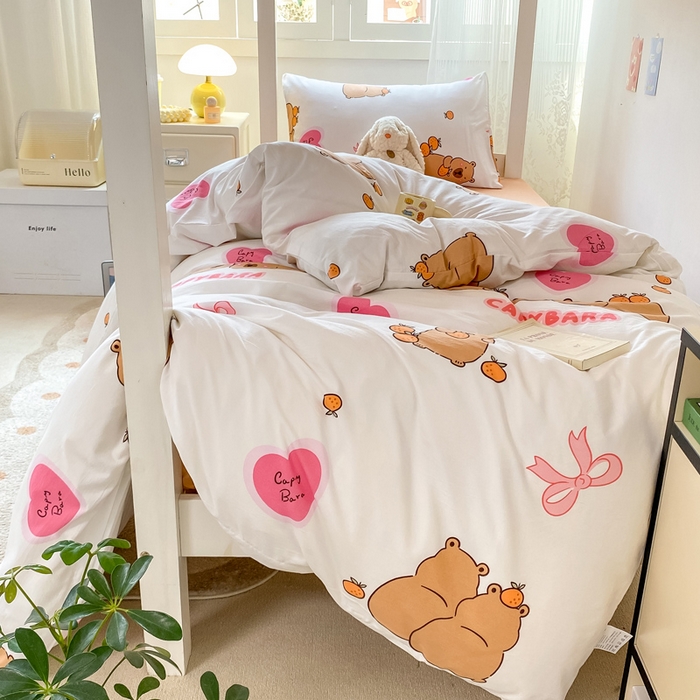 91家纺网 家纺一手货源 找家纺 芷凡家纺 2025新款水洗棉双层纱学生三件套四件套学生宿舍上下铺三件套 萌熊