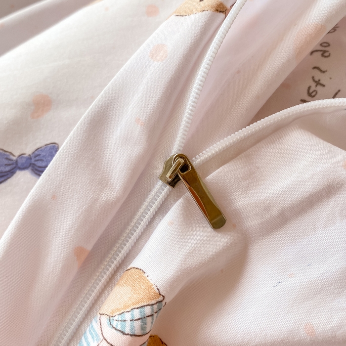 91家纺网 家纺一手货源 找家纺 芷凡家纺 2025新款水洗棉双层纱学生三件套四件套学生宿舍上下铺三件套 熊宝乐园